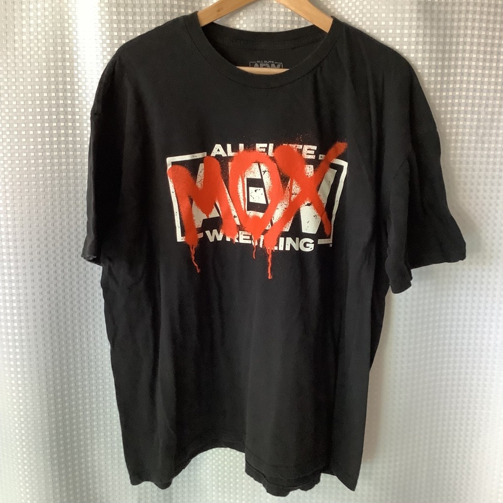 All Elite Wrestling Jon Moxley "Mox" Spray Paint Shirt 2XL‎ Pro Wrestling Tees